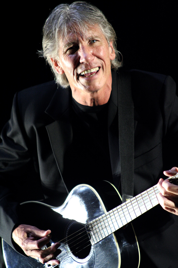 Roger Waters în concert, Morumbi Stadium, São Paulo, Brazil, în martie 2007. Foto de Daigo Oliva, Flickr, sursă Wikipedia.