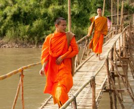 Povestire  cu doi călugări zen