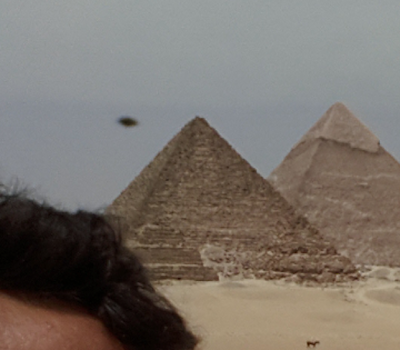 OZN – uri la Gizeh lângă piramide